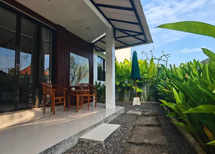 Dongsoul 2-story * Legian