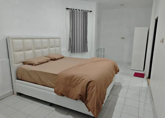 Dongsoul 2-story Villa Legian